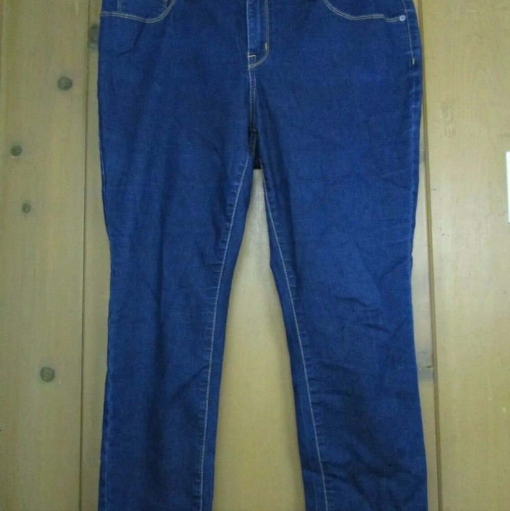 Ava & Viv Skinny Entubado